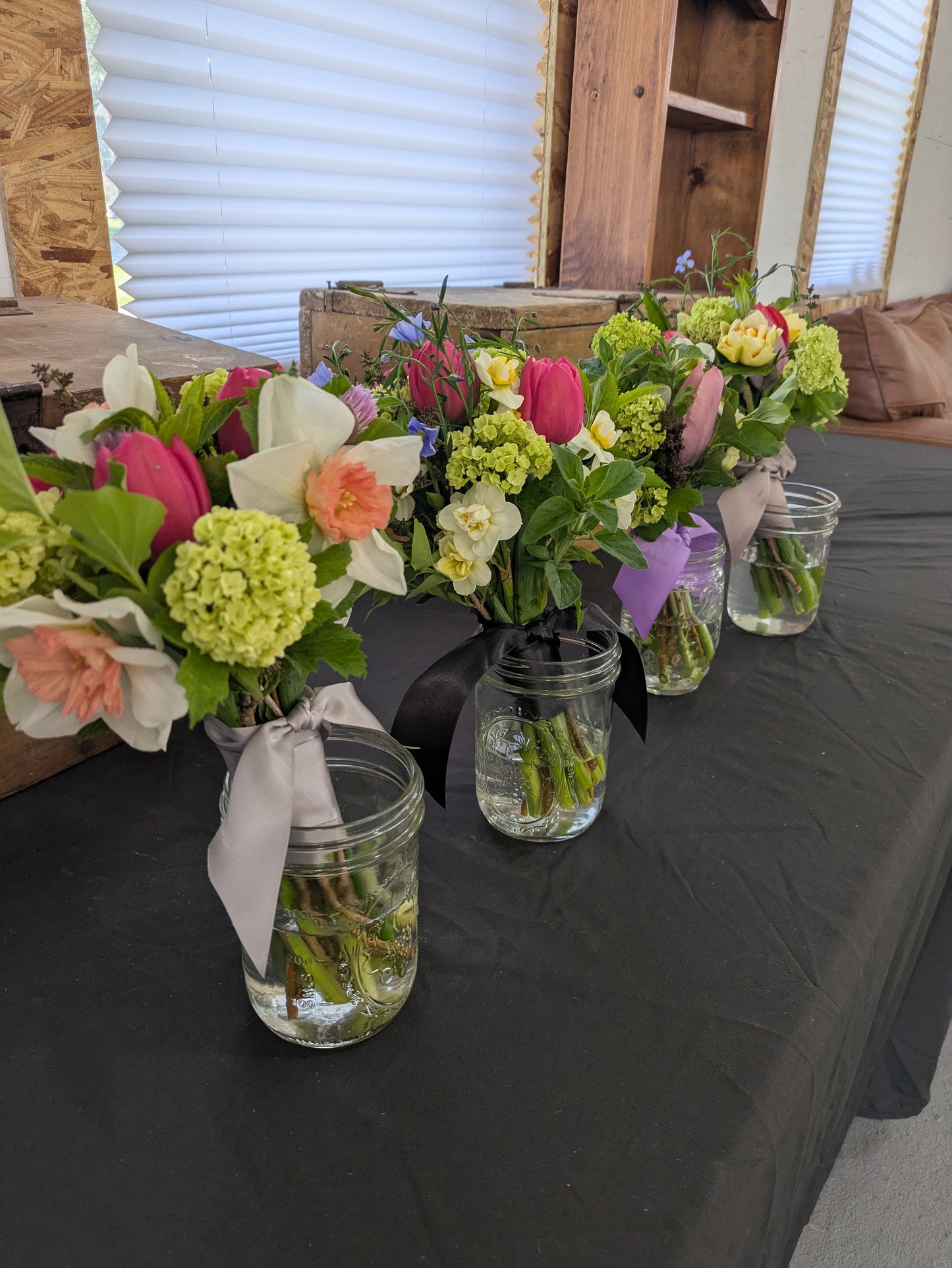 Hand-tied Handheld Bouquet - PRE-ORDER only